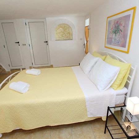 Apartments Knezovic Rovinj Oda fotoğraf